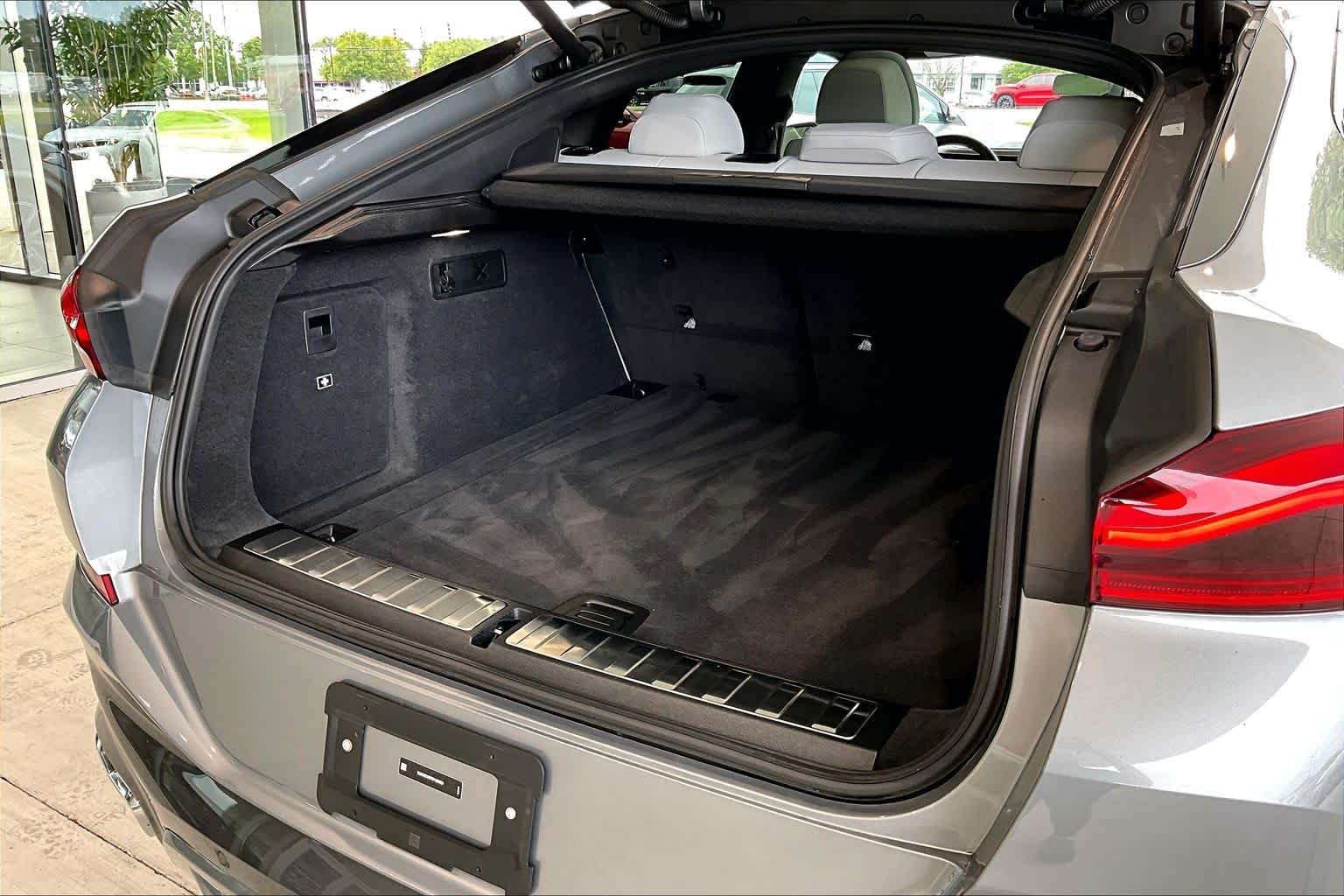 Certified Used 2026 Skyscraper Grey Metallic BMW xDrive40i image 34