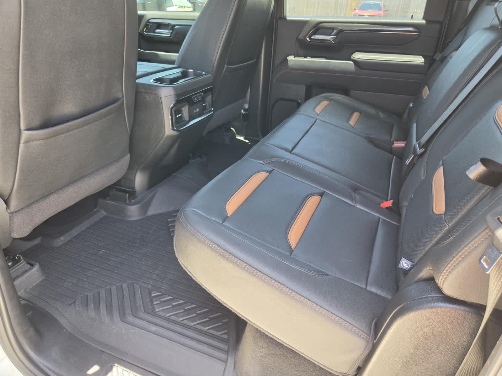 Used 2025 Summit White GMC AT4 image 11