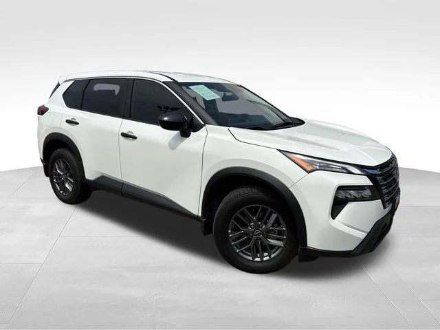 2024 Nissan Rogue S AWD's photo