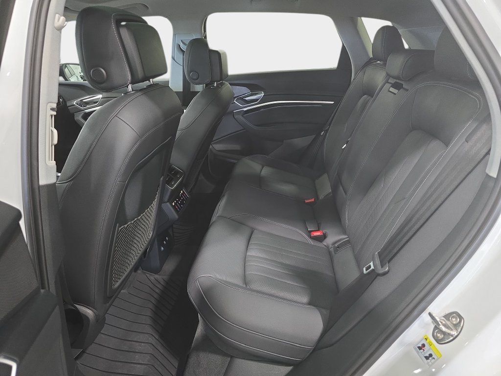 Used 2022 White Audi Premium Plus image 22