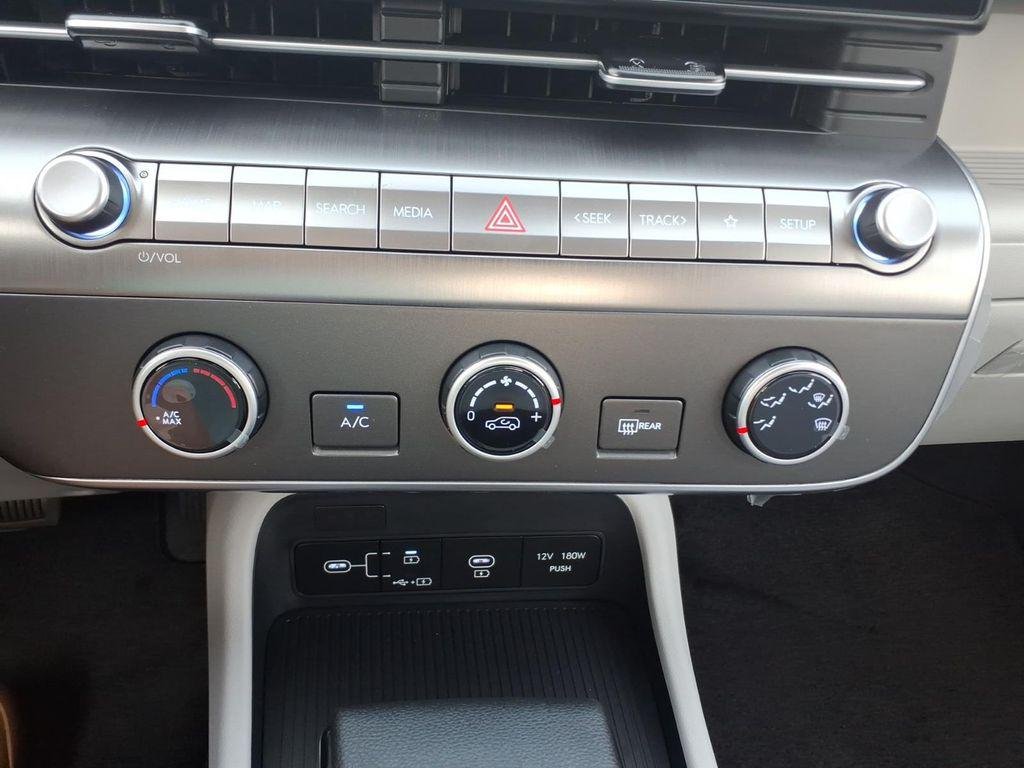 New 2027 Gray Hyundai SE FWD image 20