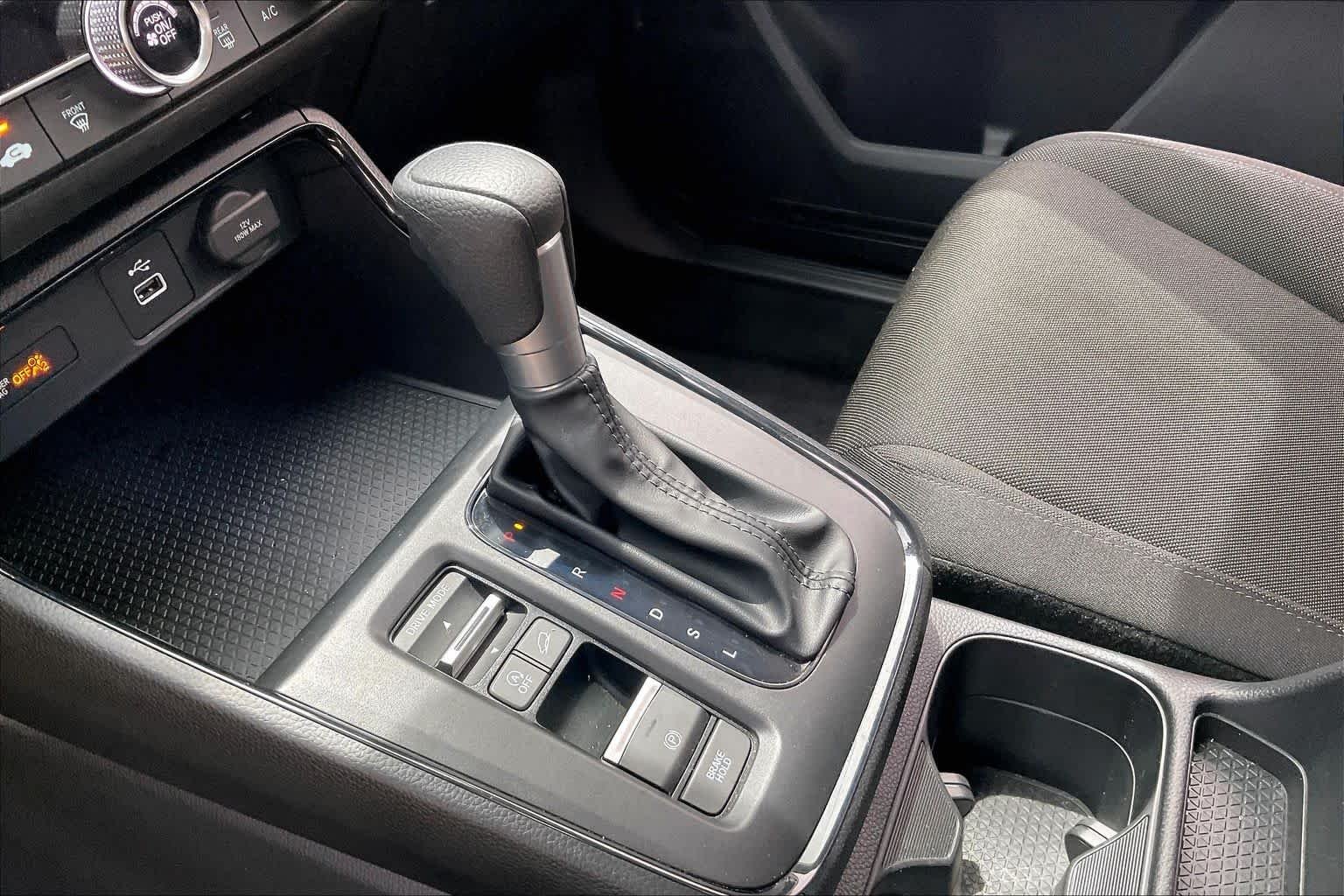 Used 2025 Meteorite Gray Metallic Honda LX image 16