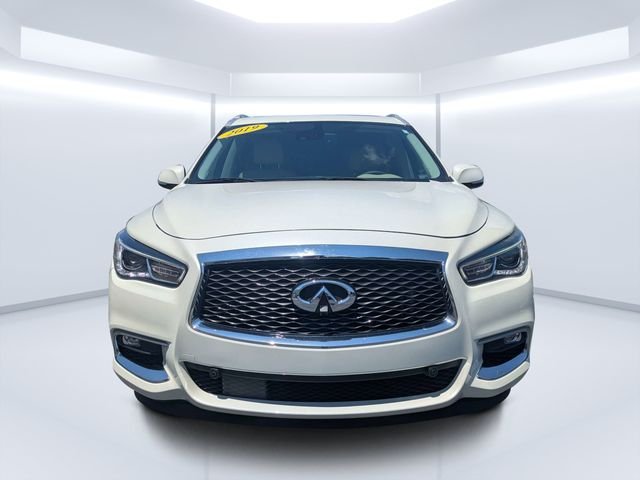 Used 2019 White INFINITI LUXE image 8