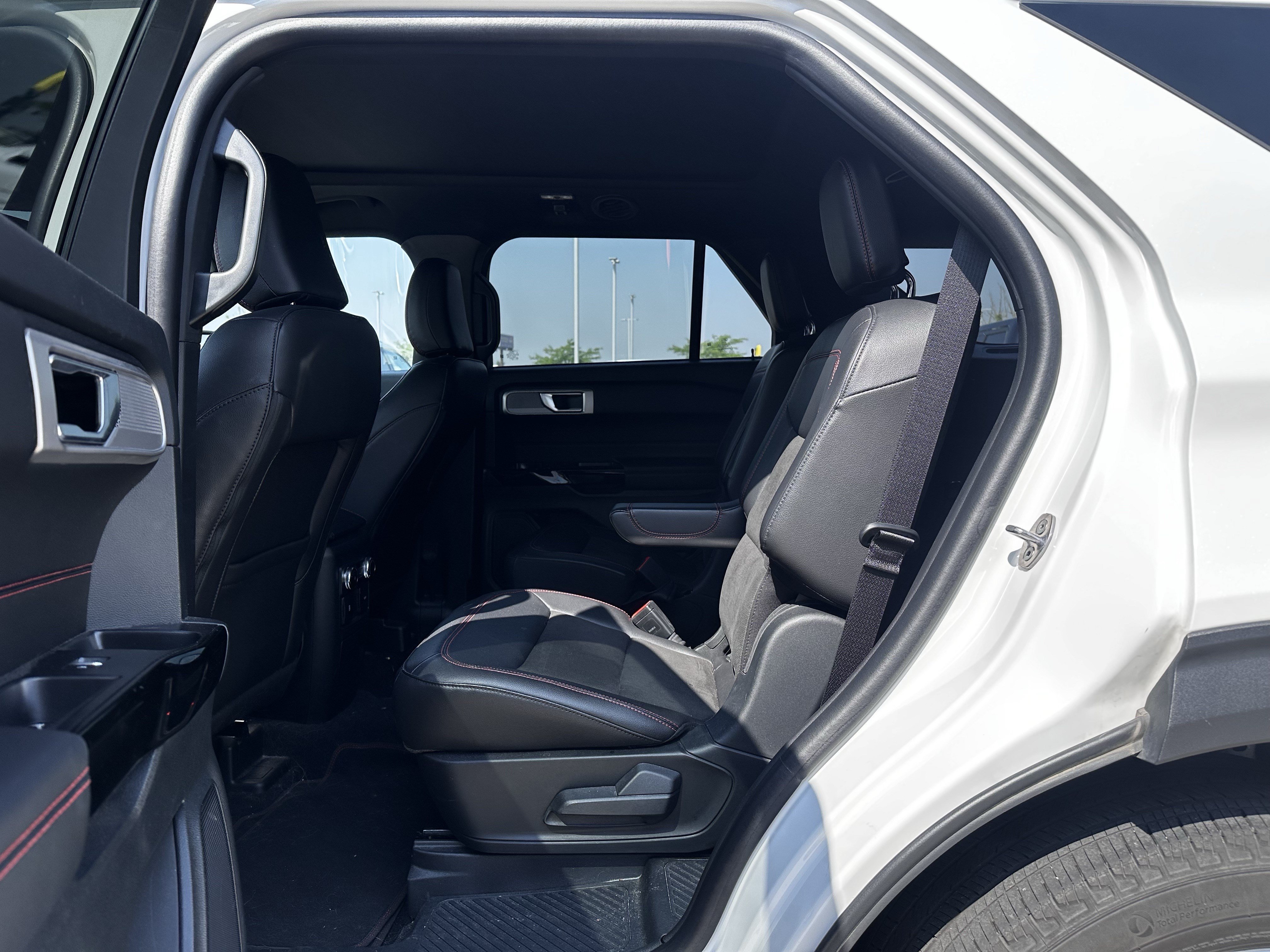 Used 2023 Star White Ford ST-Line image 8