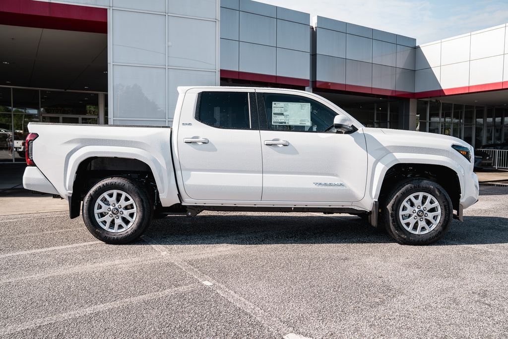 New 2026 Ice Cap Toyota SR5 image 9