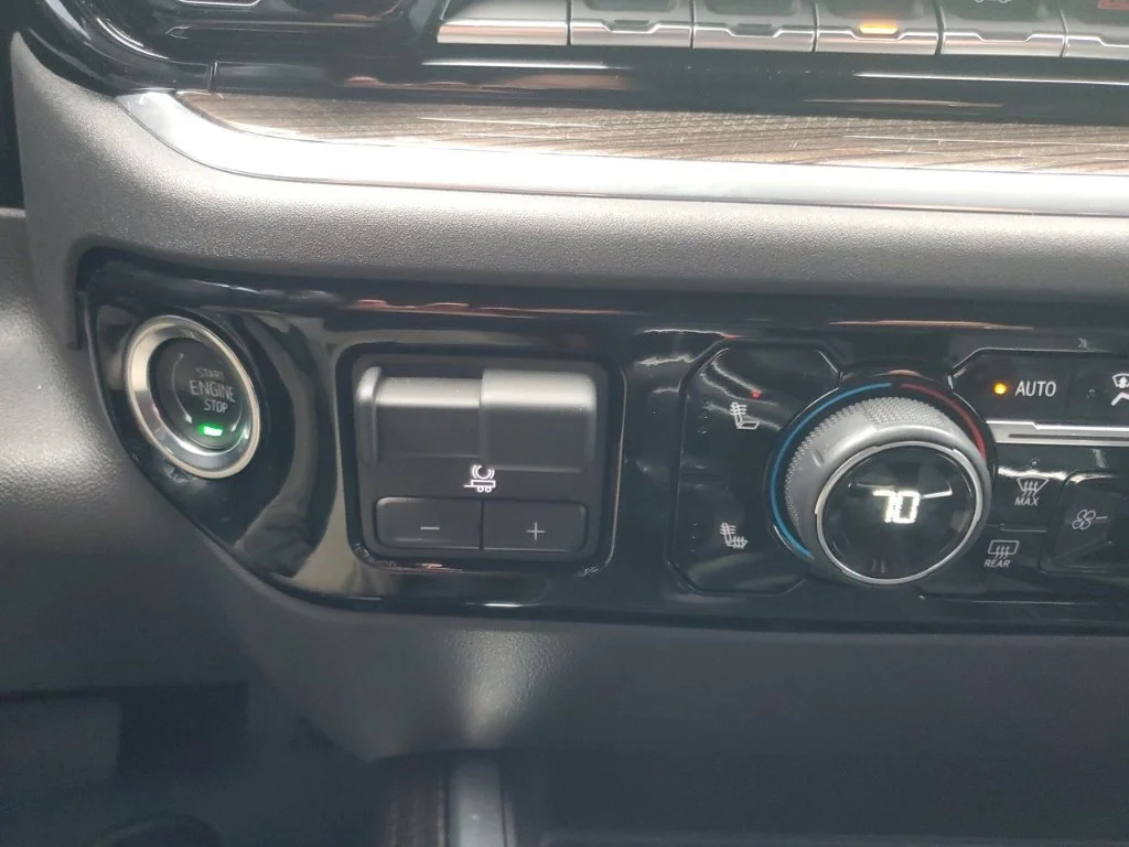 Used 2025 Red Chevrolet LT Trail Boss image 28