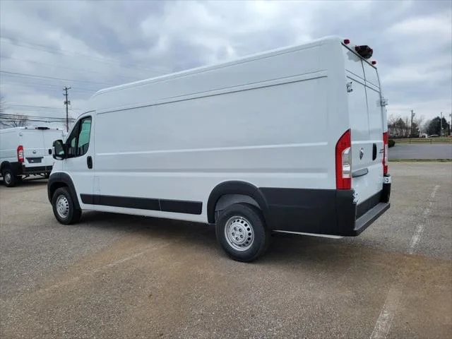 New 2026 Bright White Clearcoat RAM TRADESMAN image 4