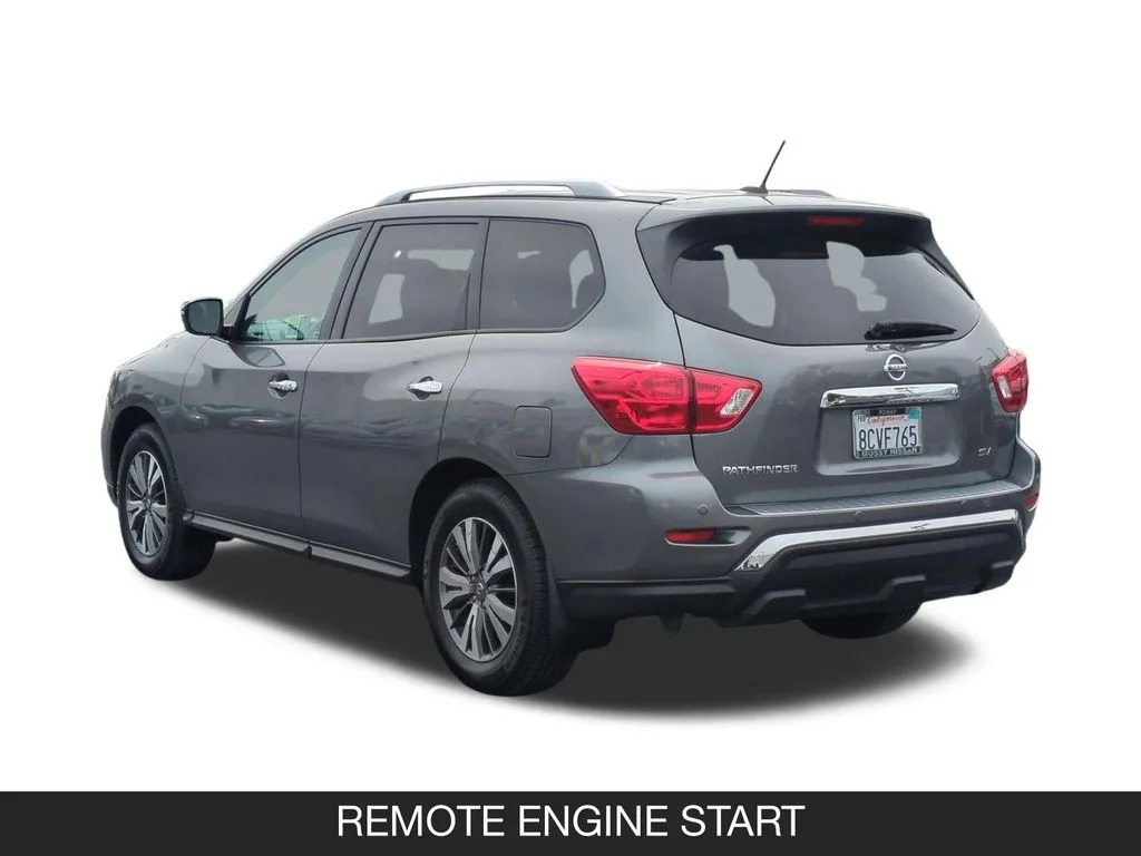 Used 2018 Gray Nissan SV image 7