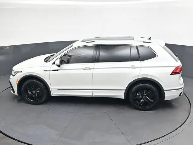 Used 2023 White Volkswagen 2.0T SEL R-Line image 27