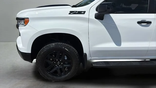 Used 2026 Summit White Chevrolet LT Trail Boss image 36