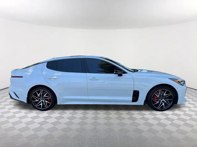 Used 2023 White Kia GT-Line image 4