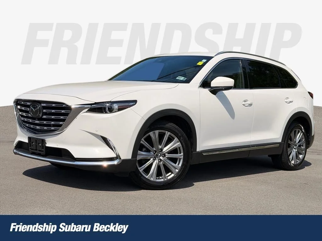 Used 2023 White Mazda Signature image 1
