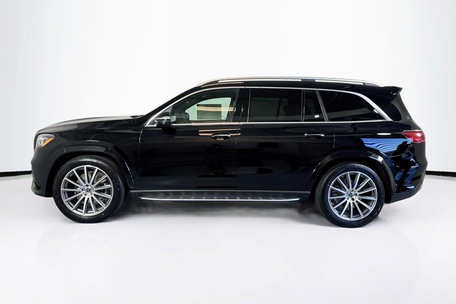 New 2026 Black Mercedes-Benz GLS 580 image 8