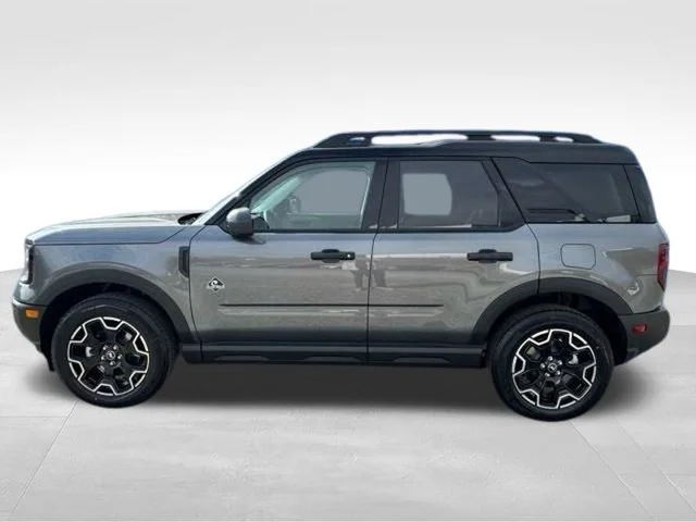 Used 2026 Gray Ford Outer Banks image 4