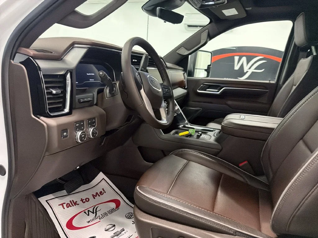 Used 2025 Summit White GMC Denali image 12