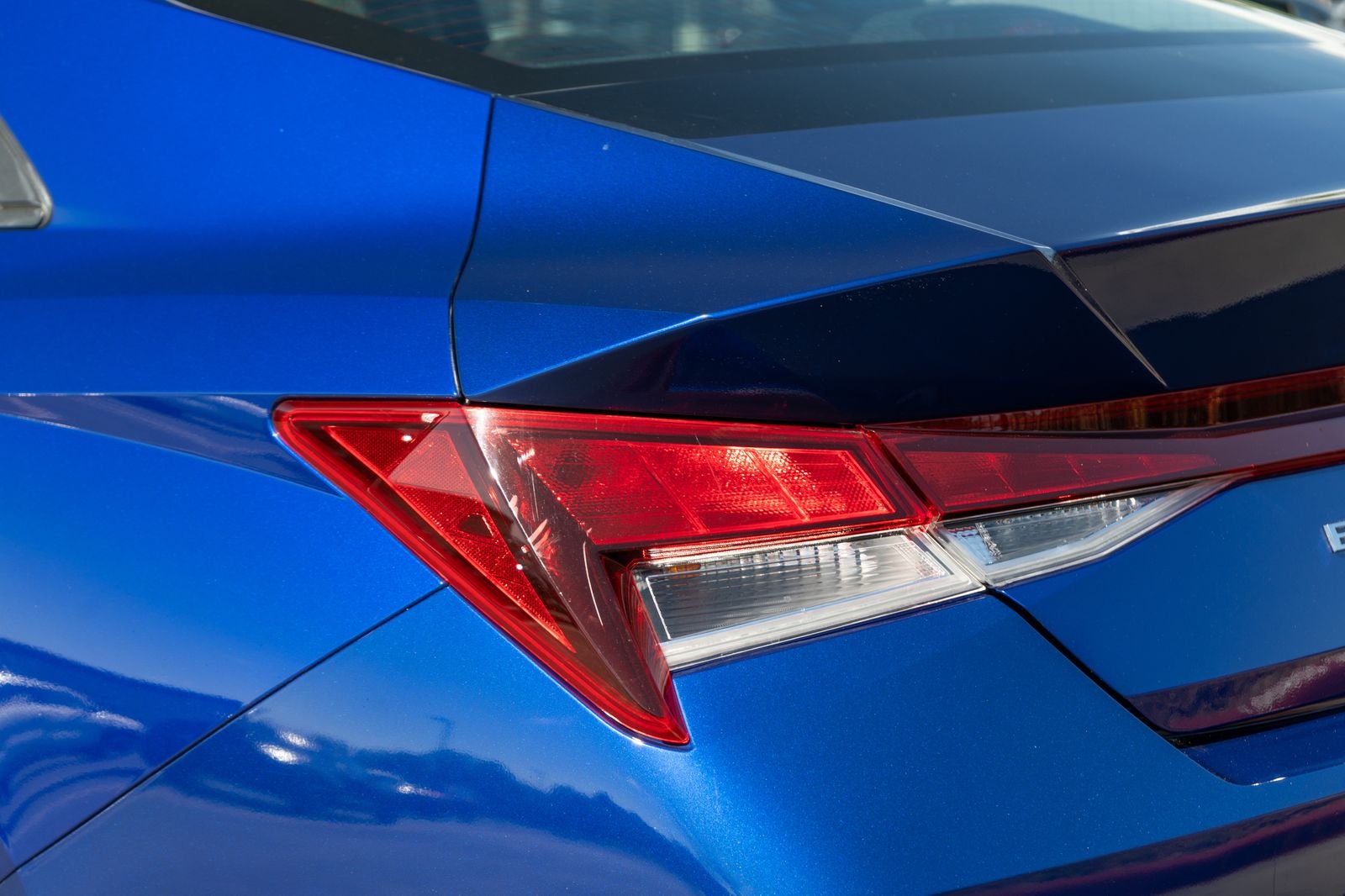Used 2023 Intense Blue Hyundai SEL image 8