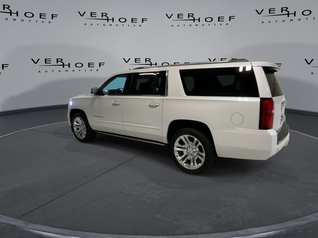 Used 2020 Iridescent Pearl Tricoat Chevrolet Premier image 6