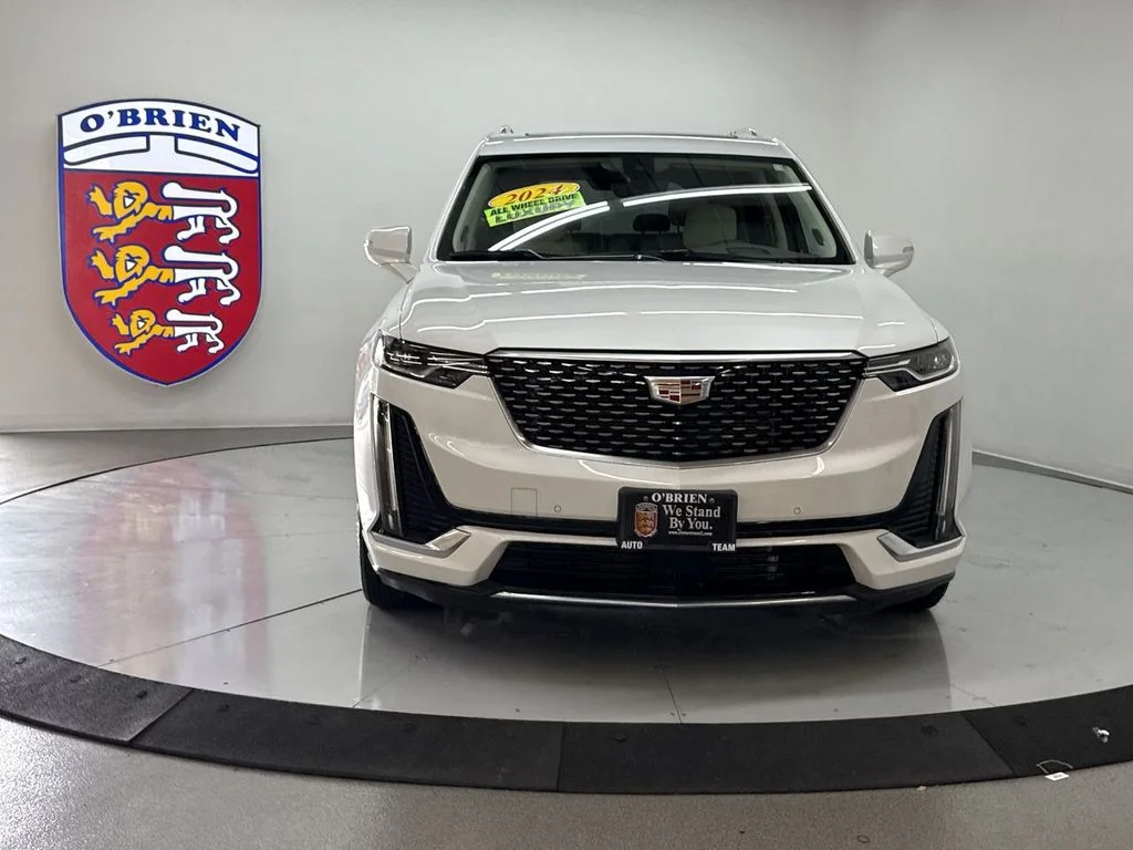 Used 2024 Crystal White Cadillac Premium Luxury image 10