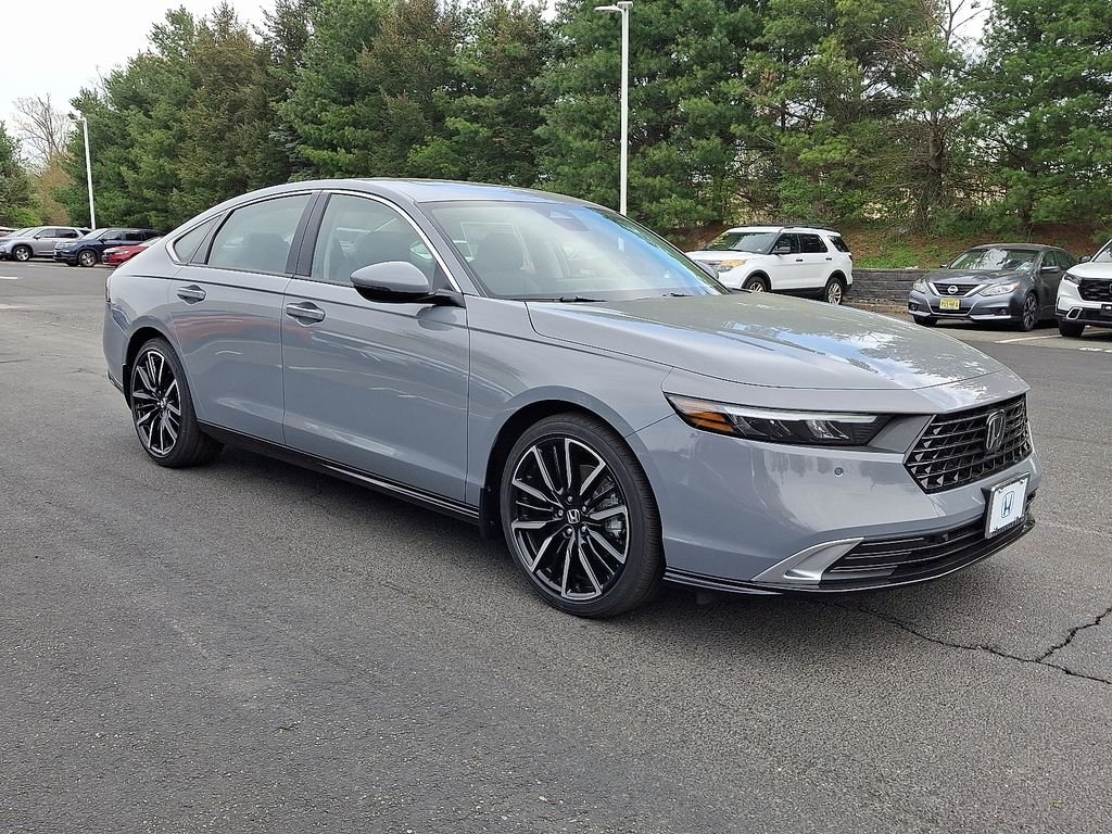 New 2026 Urban Gray Pearl Honda Touring Hybrid image 2