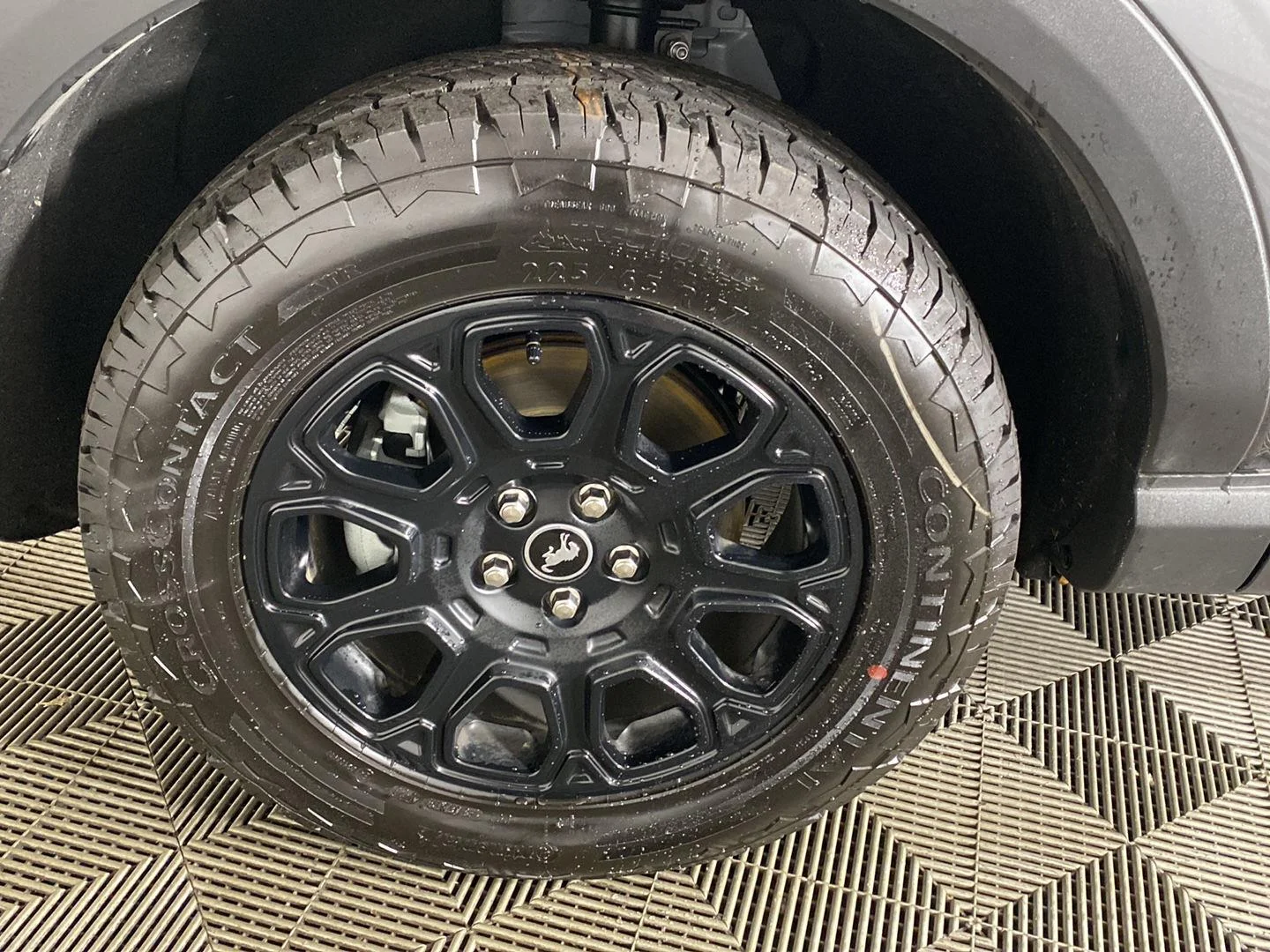 New 2026 Carbonized Gray Metallic Ford Badlands image 20