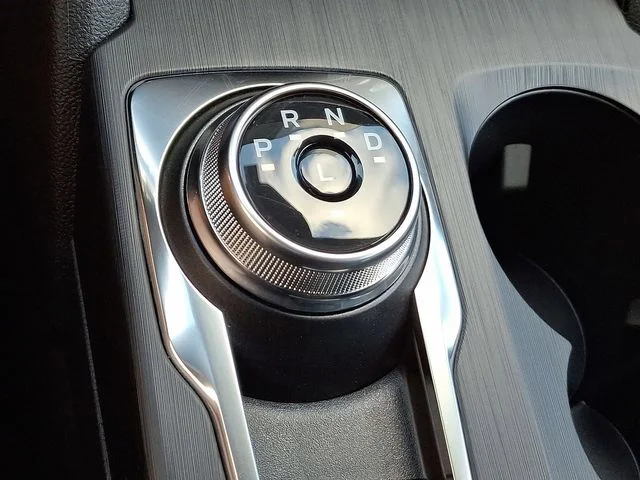 2026 Ford Escape ST-Line - Photo 9