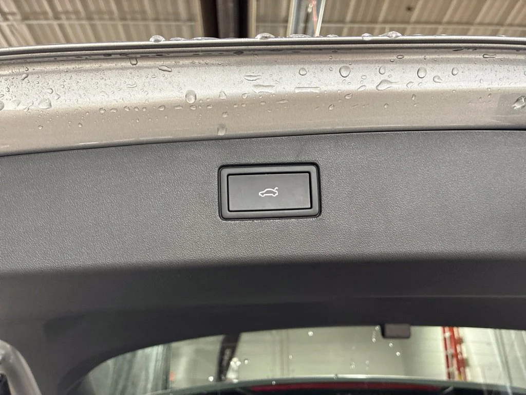 Used 2026 Silver Volkswagen SE image 73