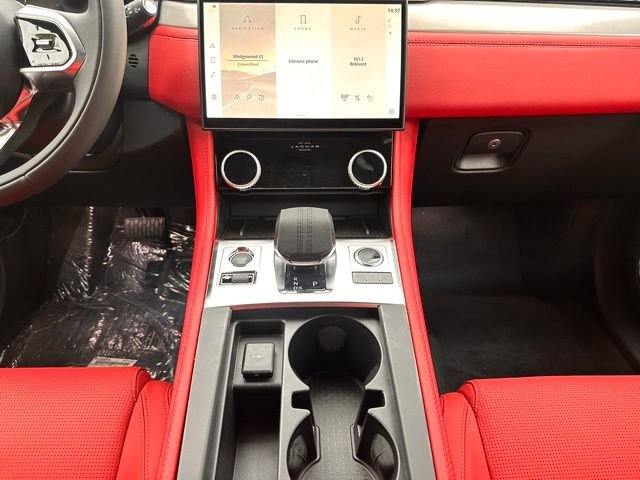 2026 Jaguar F-Pace R-Dynamic S - Photo 26