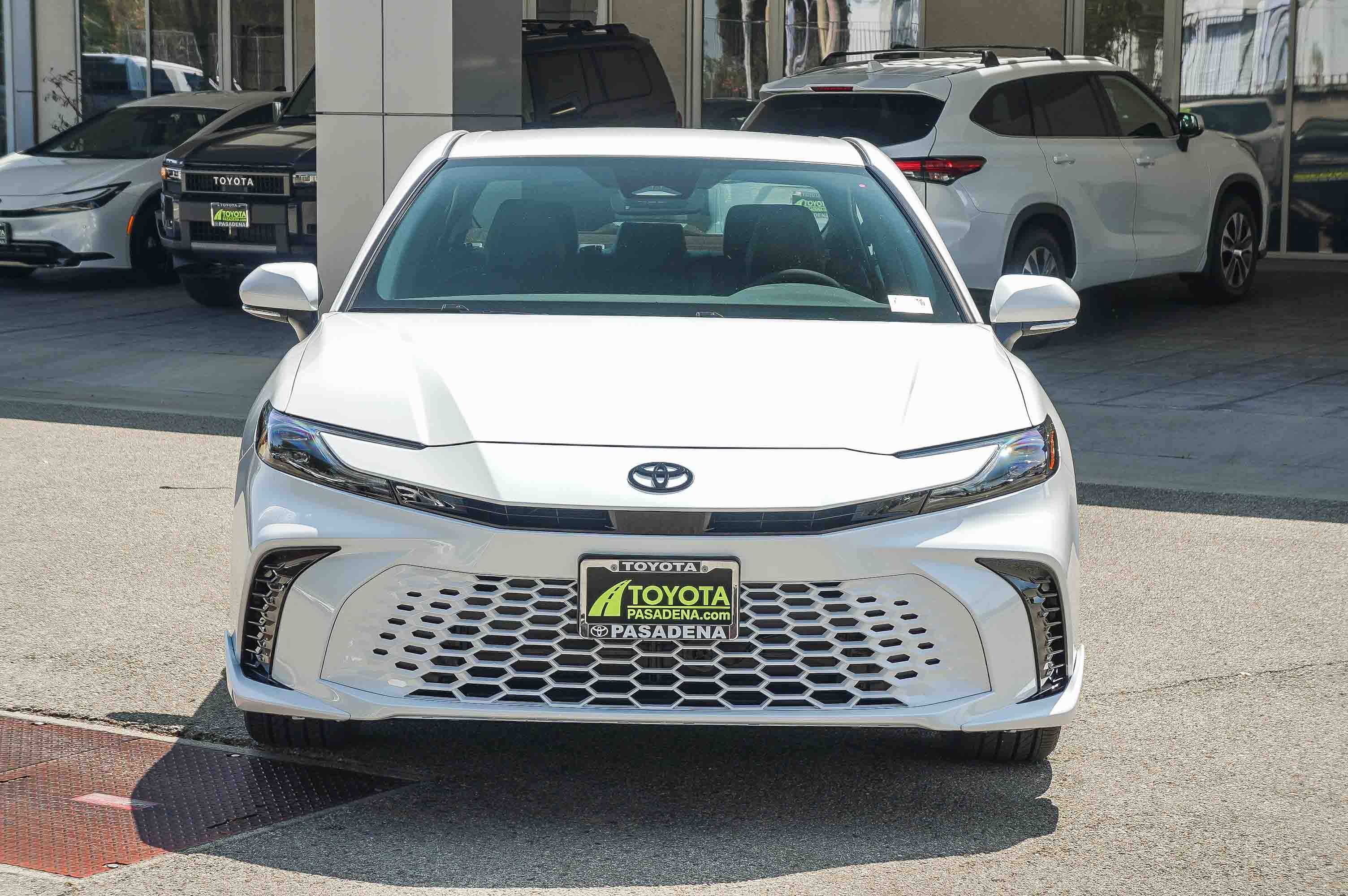 New 2026 Wind Chill Pearl Toyota XSE image 2