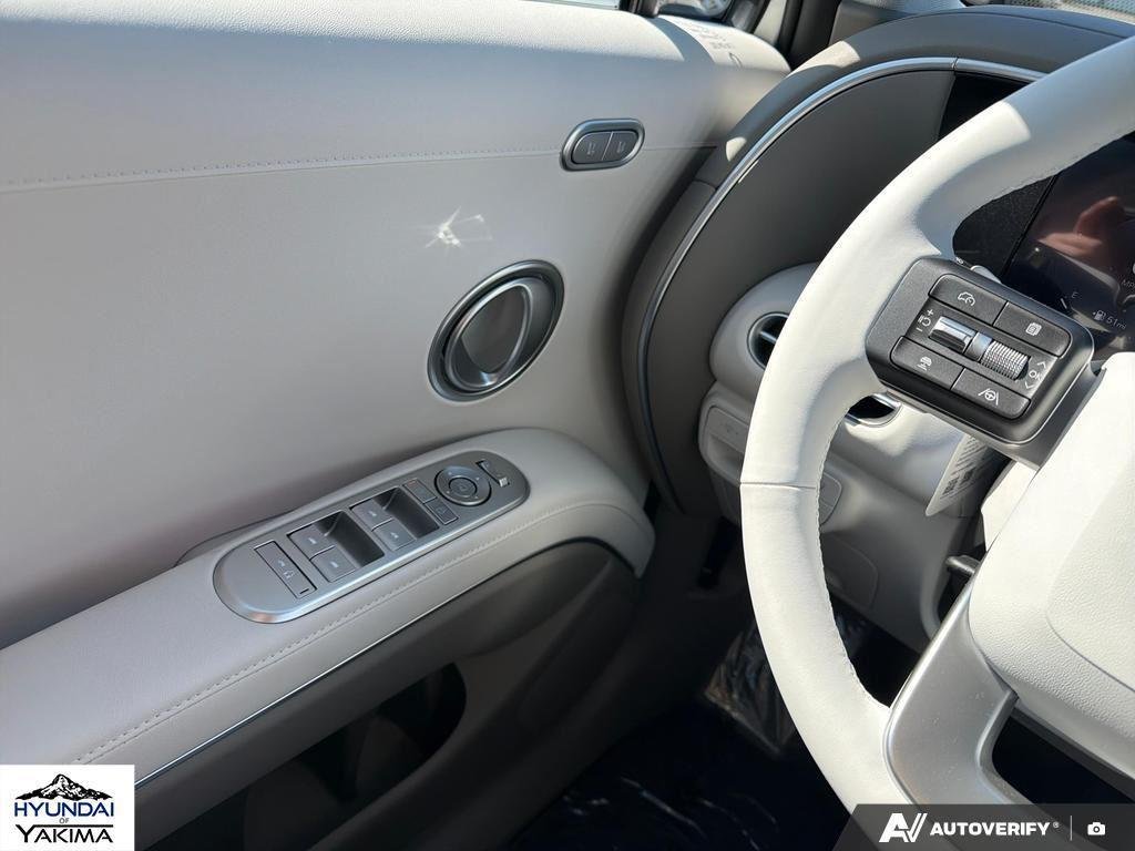 New 2026 Creamy White Pearl Hyundai SEL Premium AWD image 17
