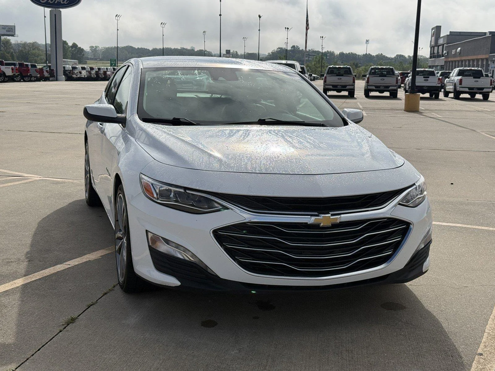 Used 2024 Chevrolet Malibu 2LT with VIN 1G1ZE5ST1RF173266 for sale in Kansas City