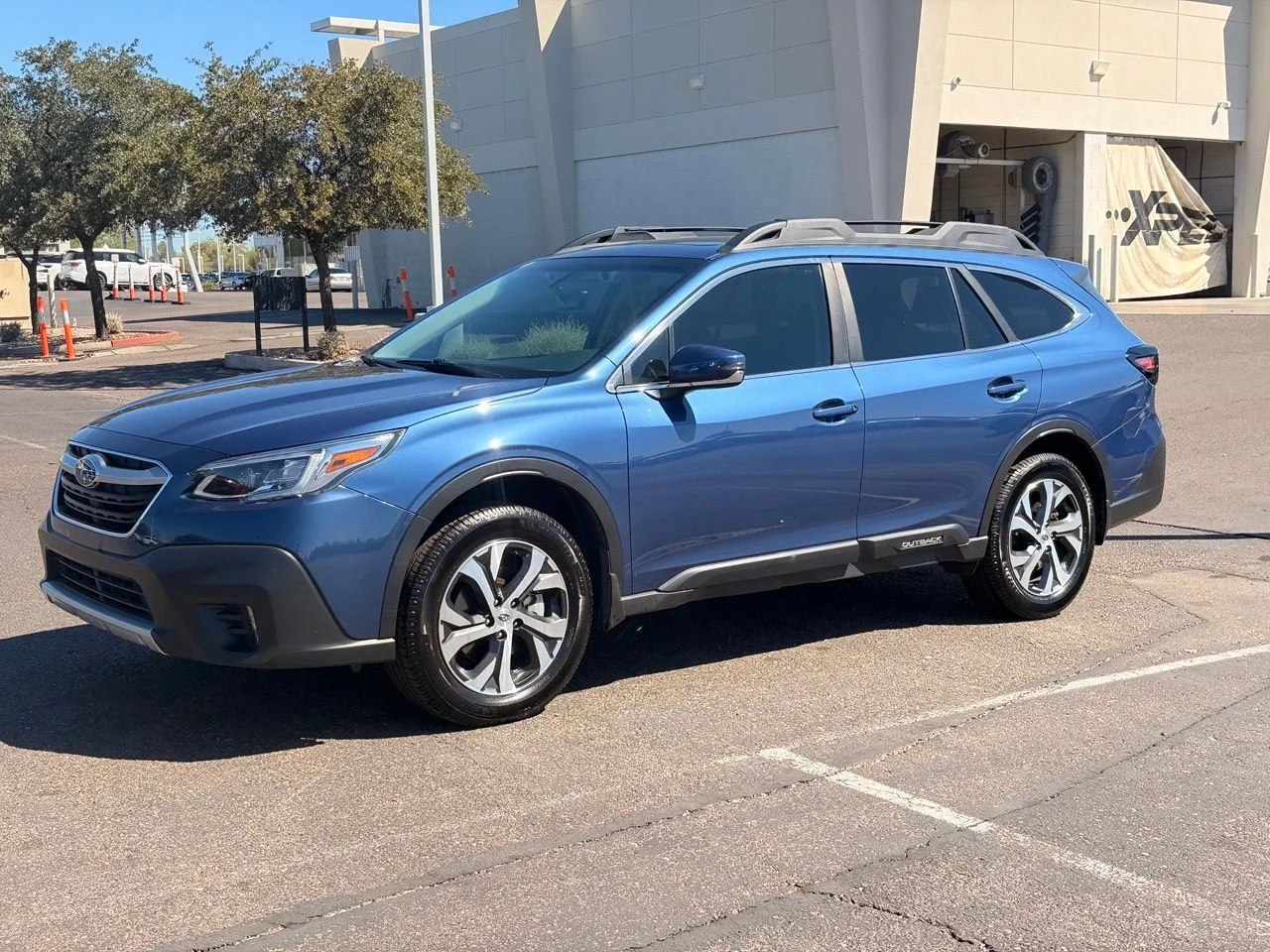 Used 2021 Abyss Blue Pearl Subaru Limited image 1
