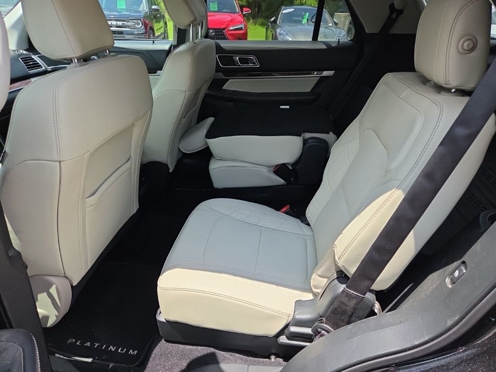 Used 2018 Shadow Black Ford Platinum image 5