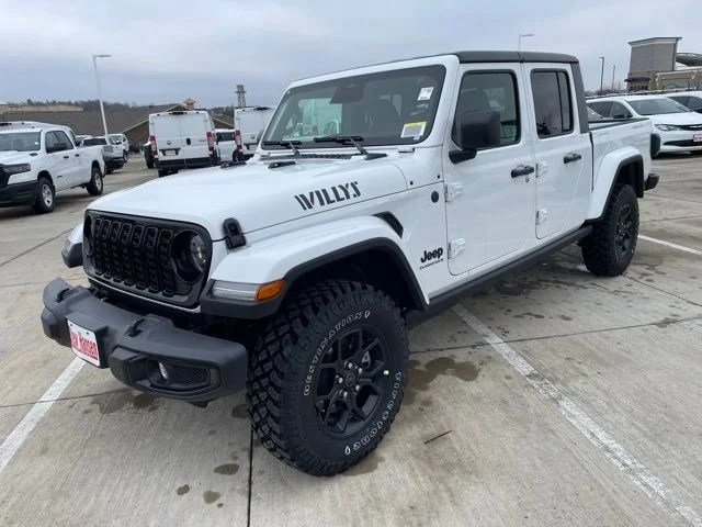 2026 Jeep Gladiator Willys Auto's photo