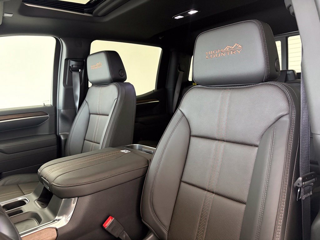 New 2026 Polar White Tricoat Chevrolet High Country image 34