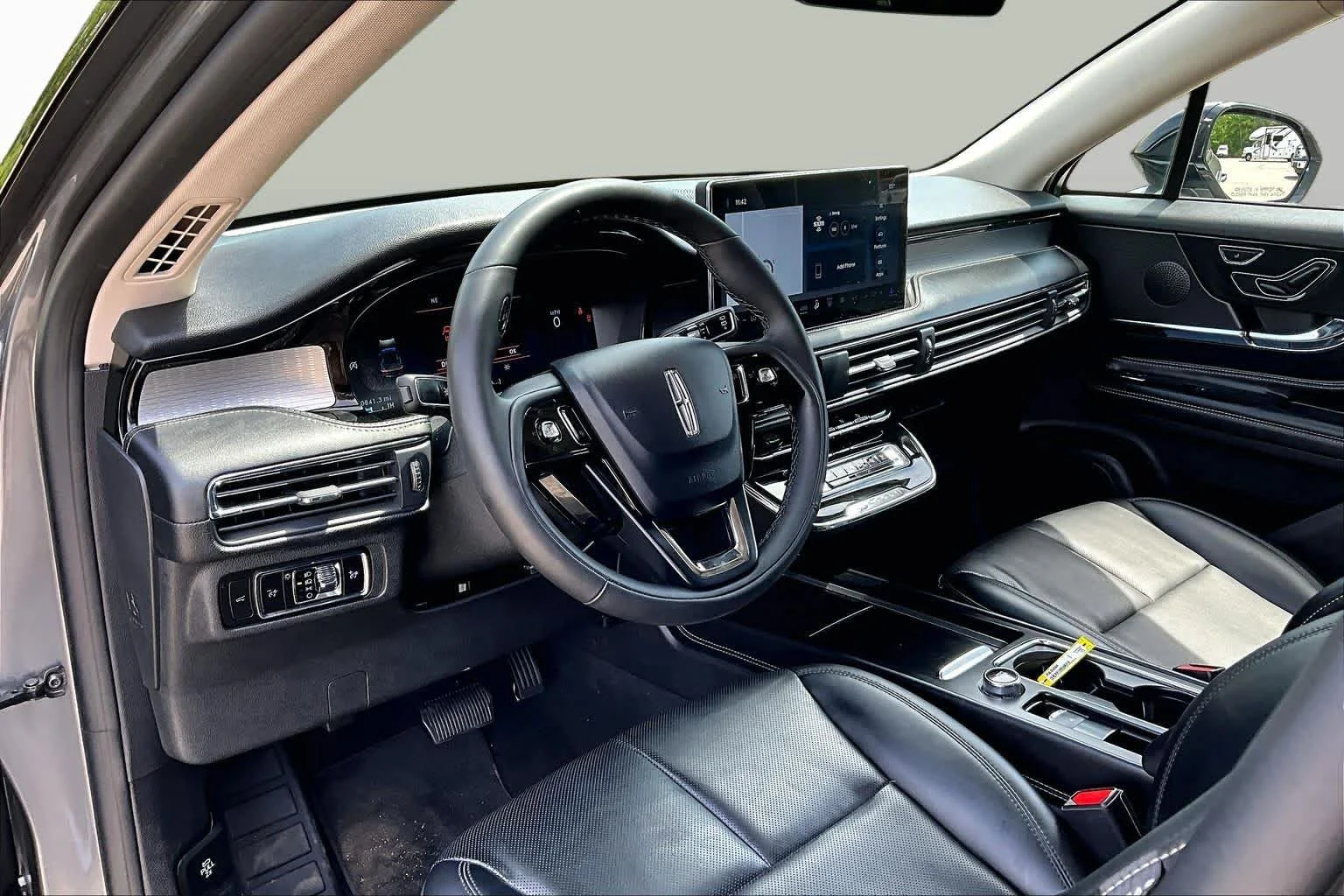 Used 2023 Asher Gray Clearcoat Metallic Lincoln Standard image 18