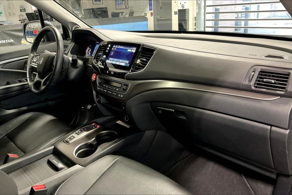 Certified Used 2022 Black Honda Special Edition image 14