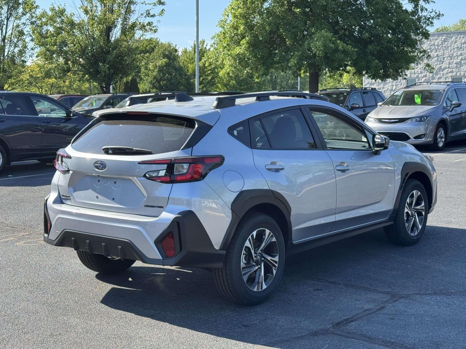 New 2026 ICE SILVER METALLIC Subaru Premium image 2