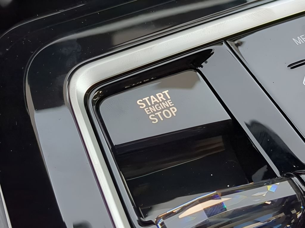 2025 BMW 7 Series 760i - Photo 28