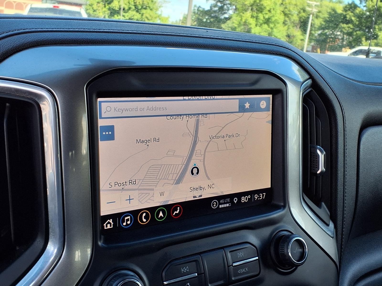 Used 2021 Summit White Chevrolet LTZ image 18