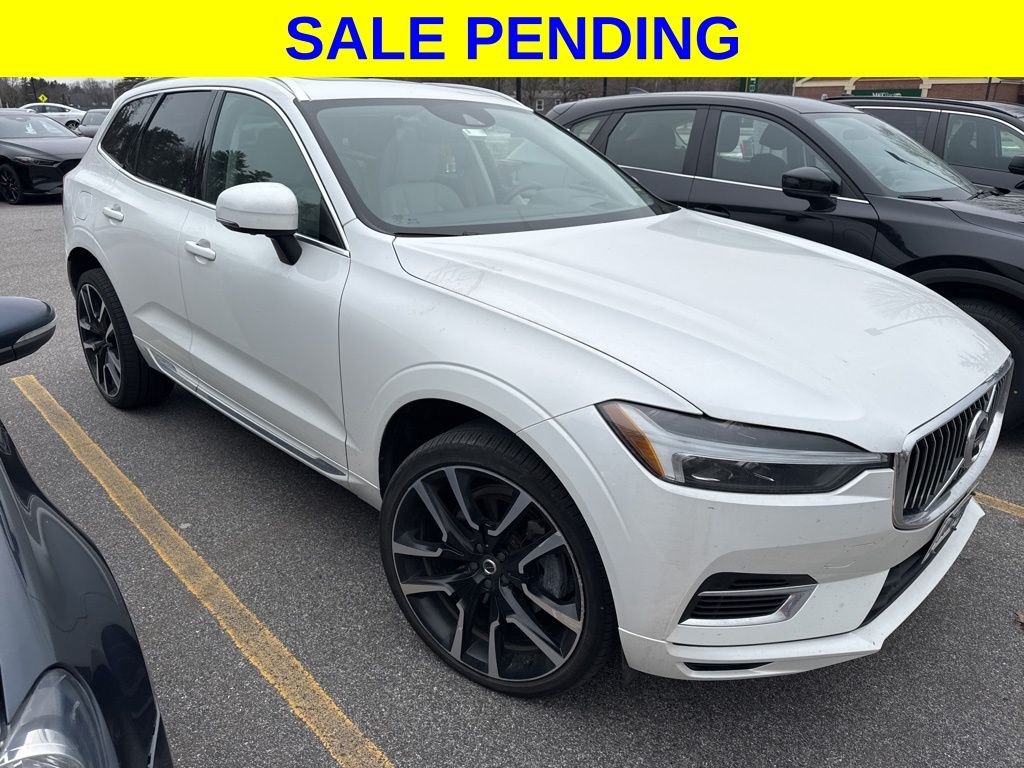 2021 Volvo XC60 T8 Recharge Inscirption Expression AWD's photo