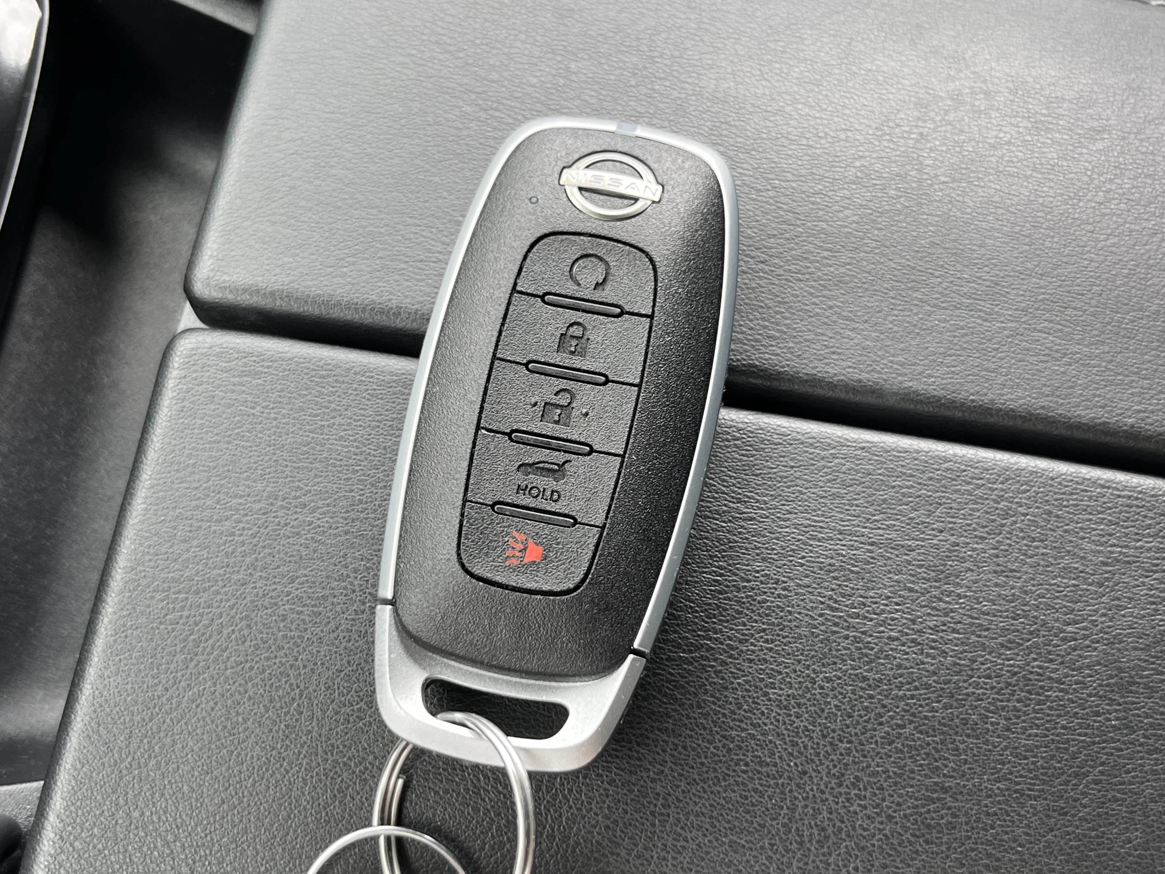 Used 2023 Champagne Silver Metallic Nissan Platinum image 38