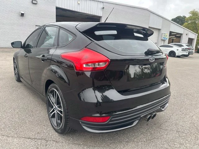 Used 2015 Tuxedo Black Ford ST image 14
