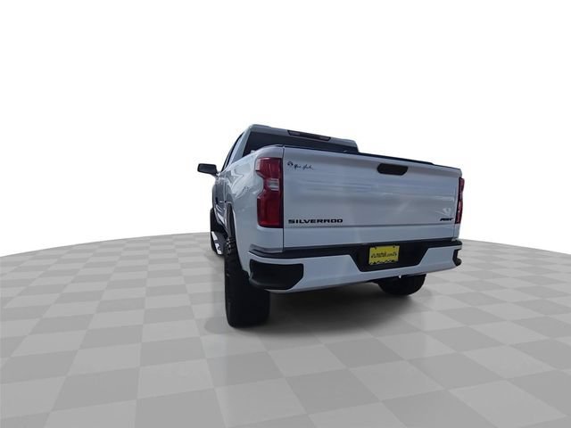 New 2026 Summit White Chevrolet RST image 7
