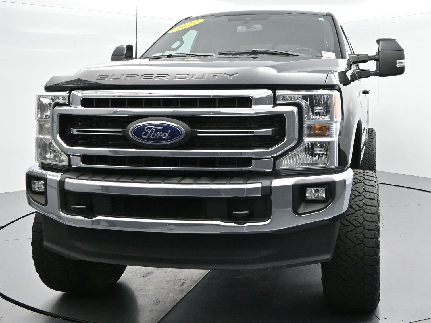 Used 2022 Agate Black Ford Lariat image 3