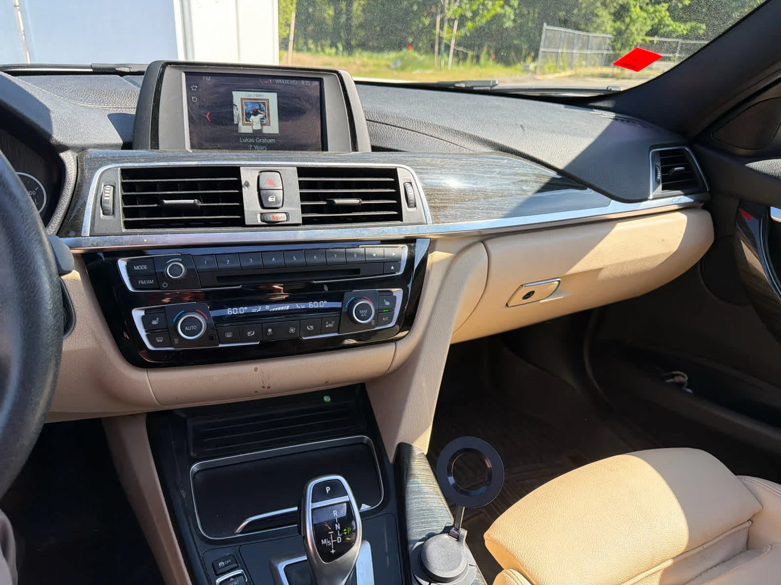 Used 2018 Alpine White BMW 328d xDrive image 10