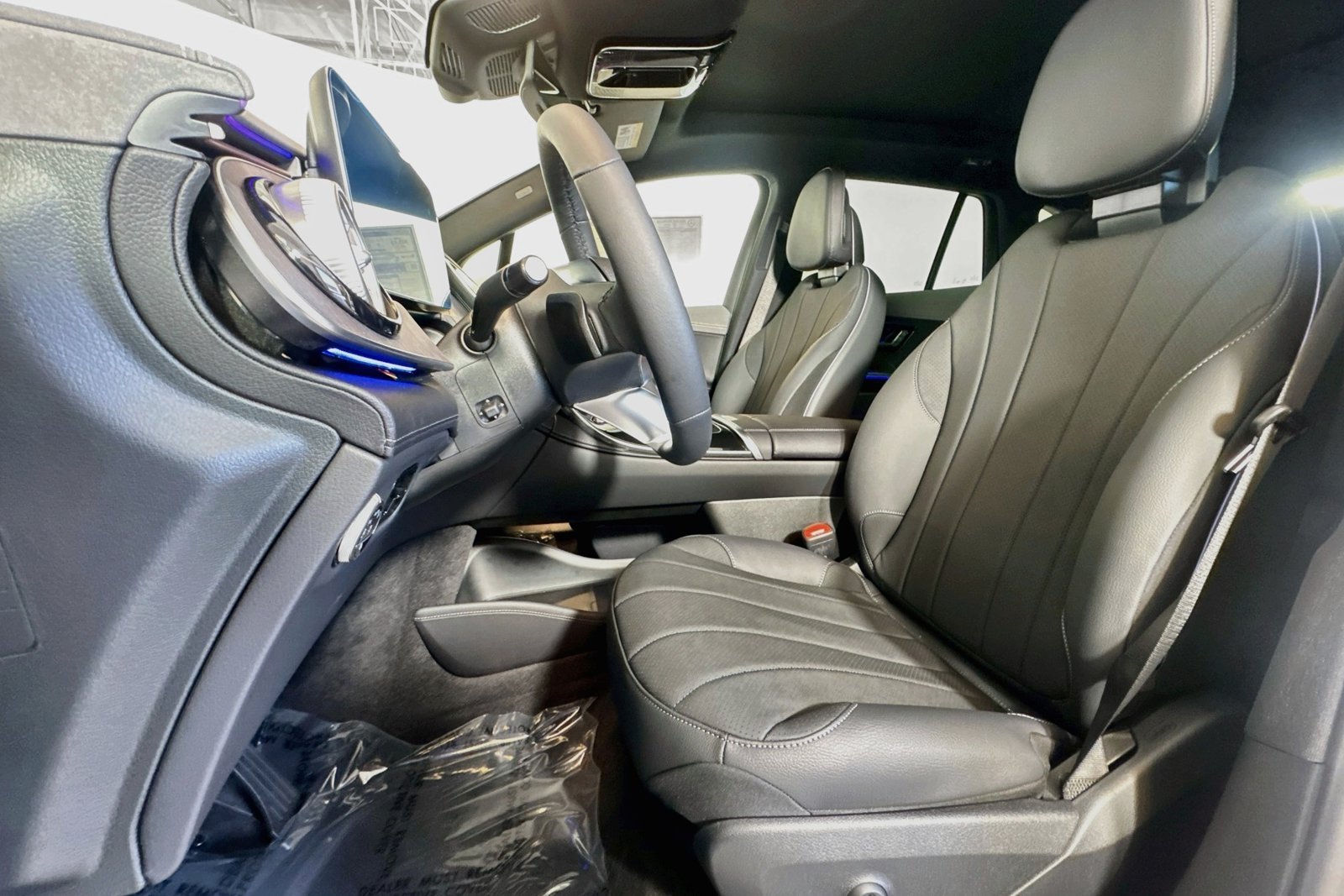 New 2026 Polar White Mercedes-Benz EQE 320 image 18