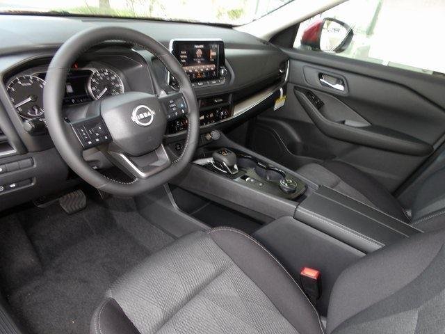 2026 Nissan Rogue SV - Photo 12