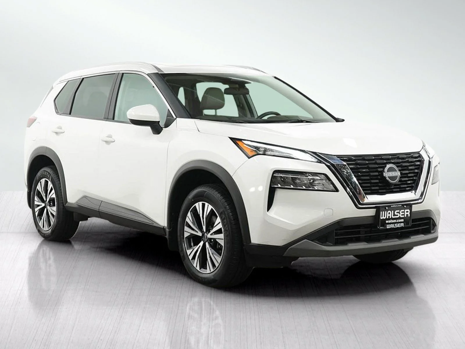 Used 2023 Pearl White Tricoat Nissan SV image 7