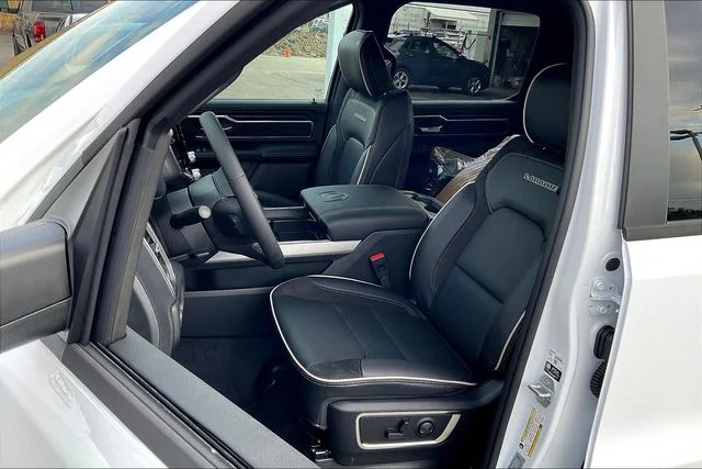 2026 RAM 1500 Laramie - Photo 9