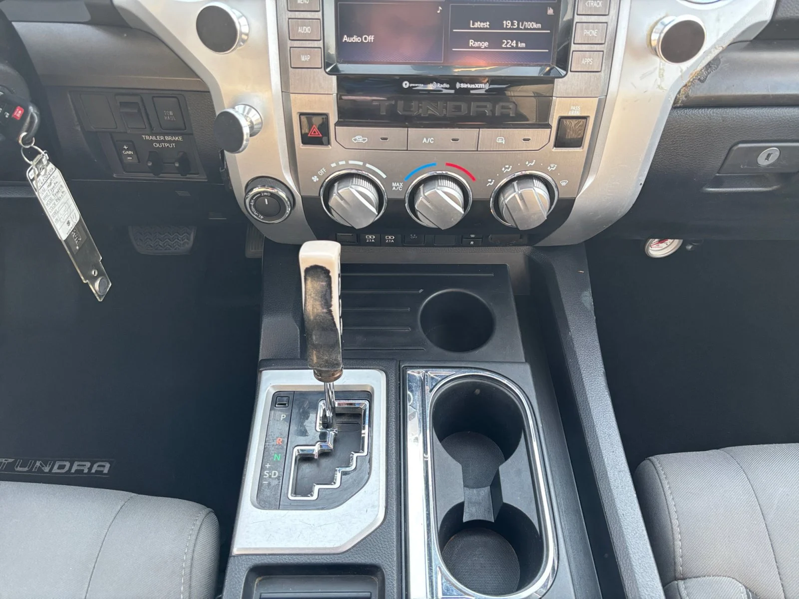 Used 2020 Black Toyota 4x4 Double Cab image 15